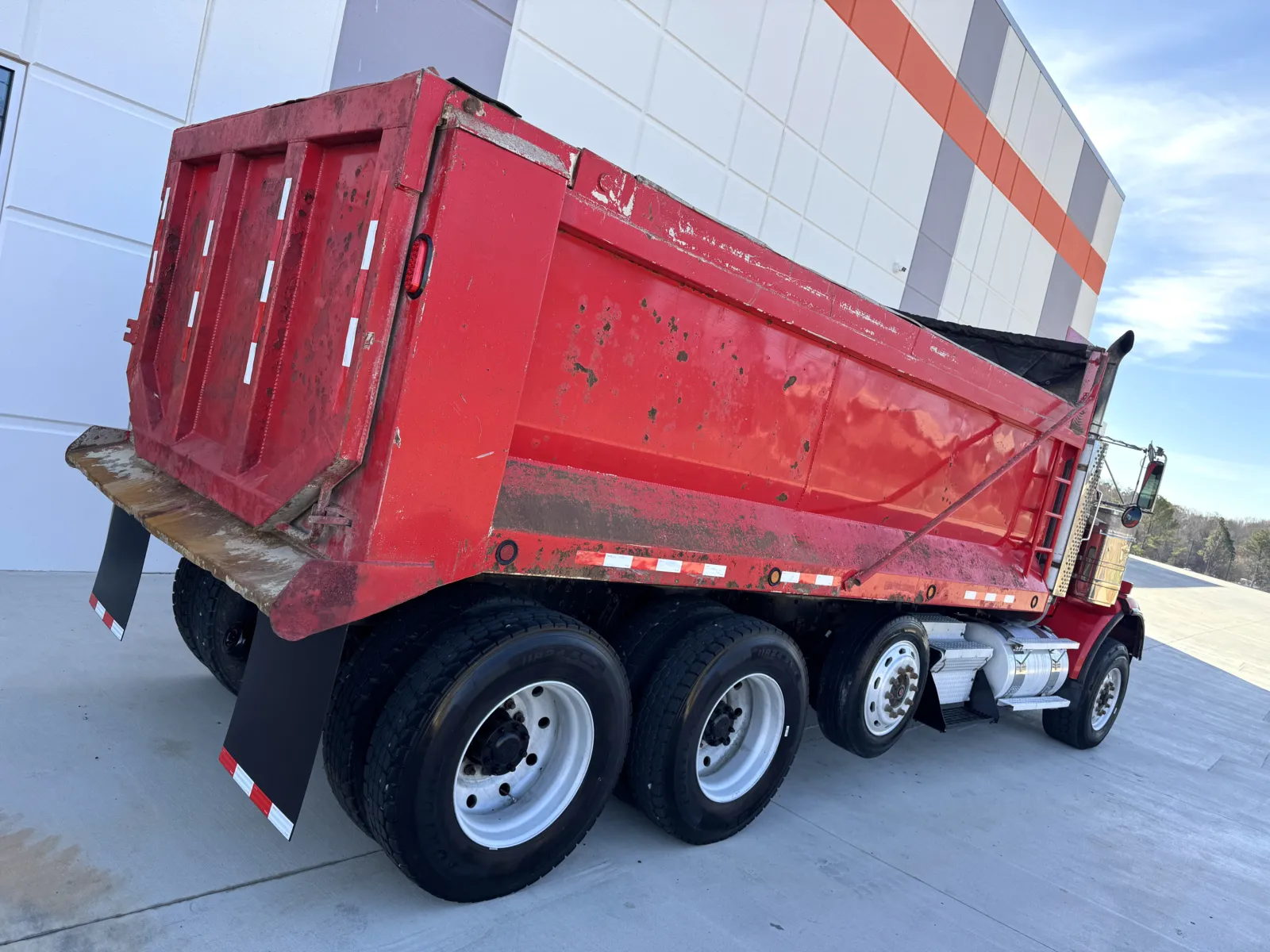 2004 Kenworth T800 - image 12