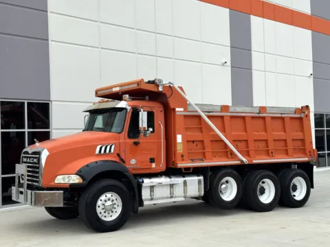 Another view of 2016 MACK GU813 for sale in Greer, SC at Forge Truck Centers - South Carolina