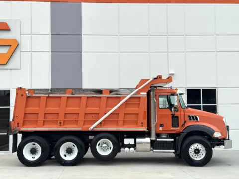 More photos of 2016 MACK GU813 at Forge Truck Centers - South Carolina, SC