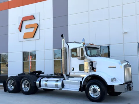2012 KENWORTH T800 for sale in Greer, SC