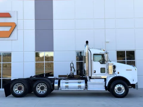 Another view of 2012 KENWORTH T800 for sale in Greer, SC at Forge Truck Centers - South Carolina