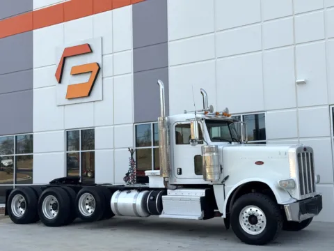 2011 PETERBILT 388 for sale in Greer, SC