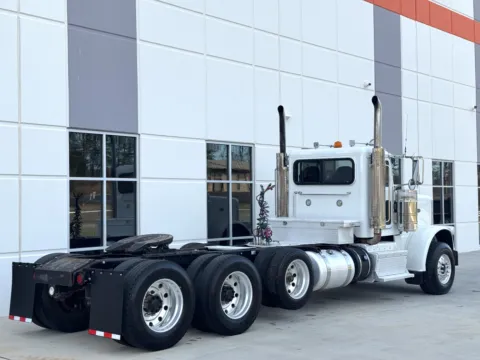 More photos of 2011 PETERBILT 388 at Forge Truck Centers - South Carolina, SC