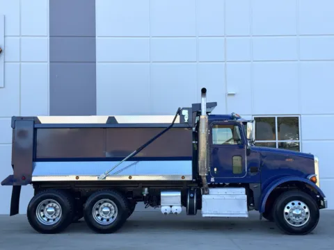 More photos of 2016 PETERBILT 365 at Forge Truck Centers - South Carolina, SC