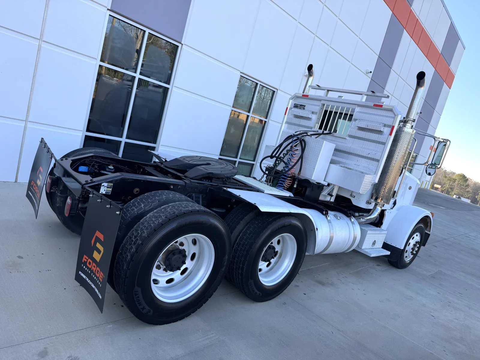 2007 Peterbilt - image 11