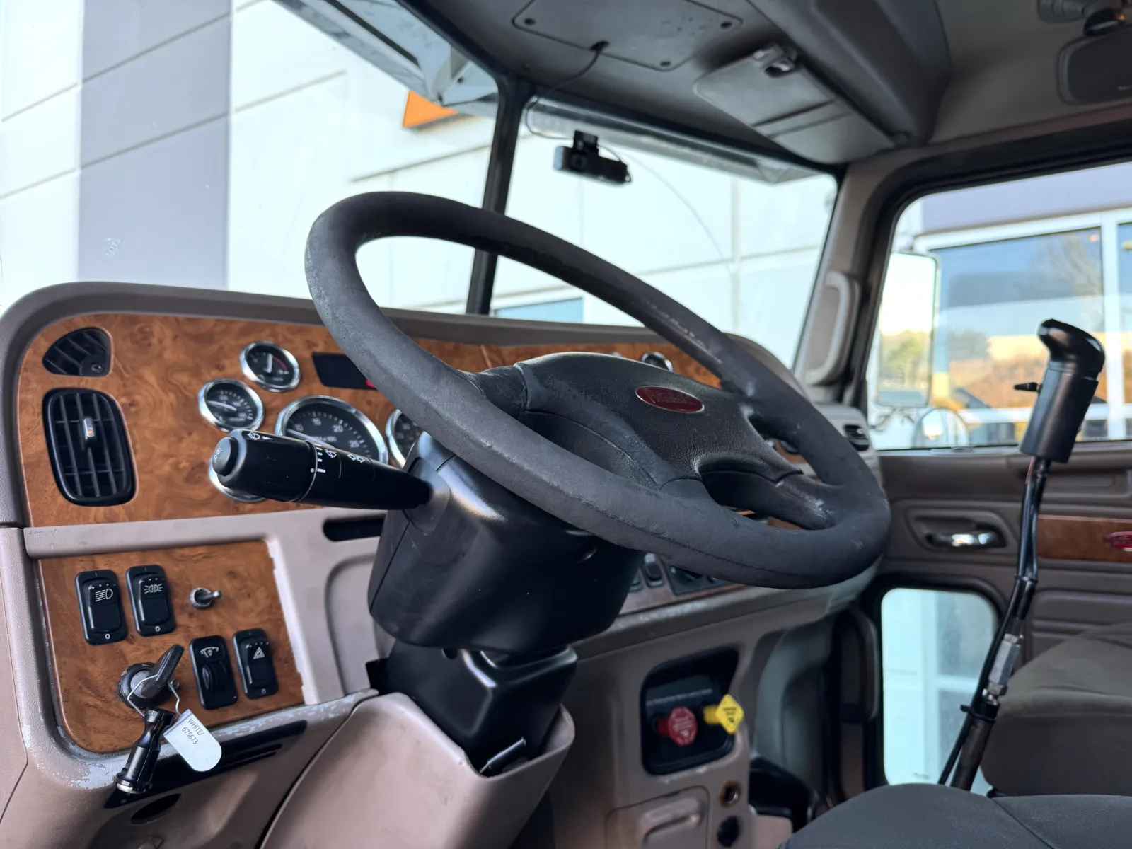 2007 Peterbilt - image 15