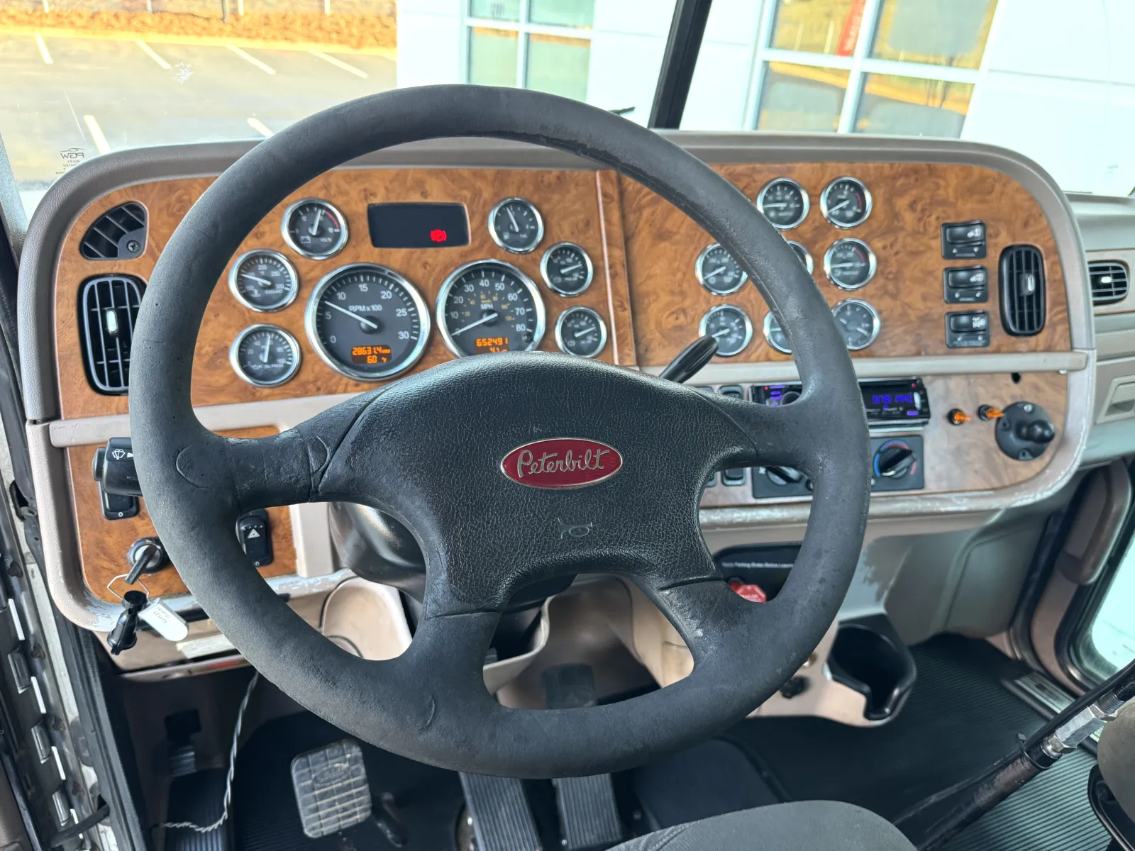 2007 Peterbilt - image 16