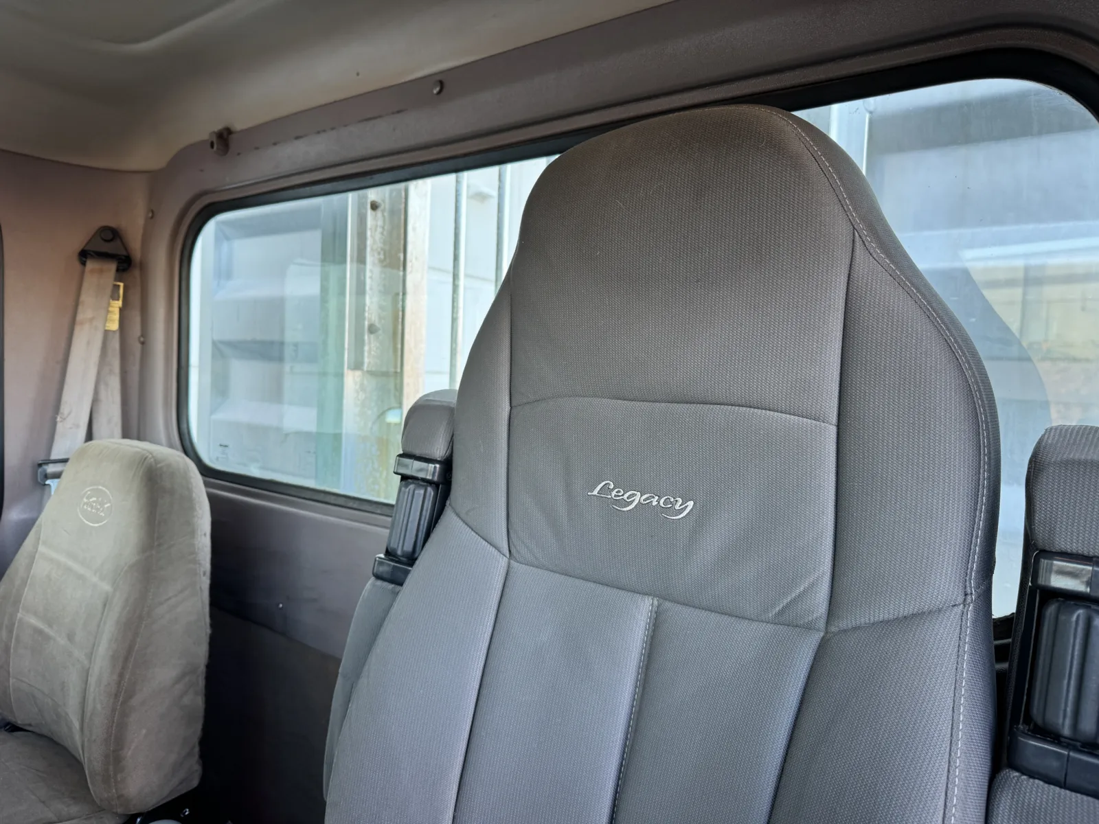 2007 Peterbilt - image 20