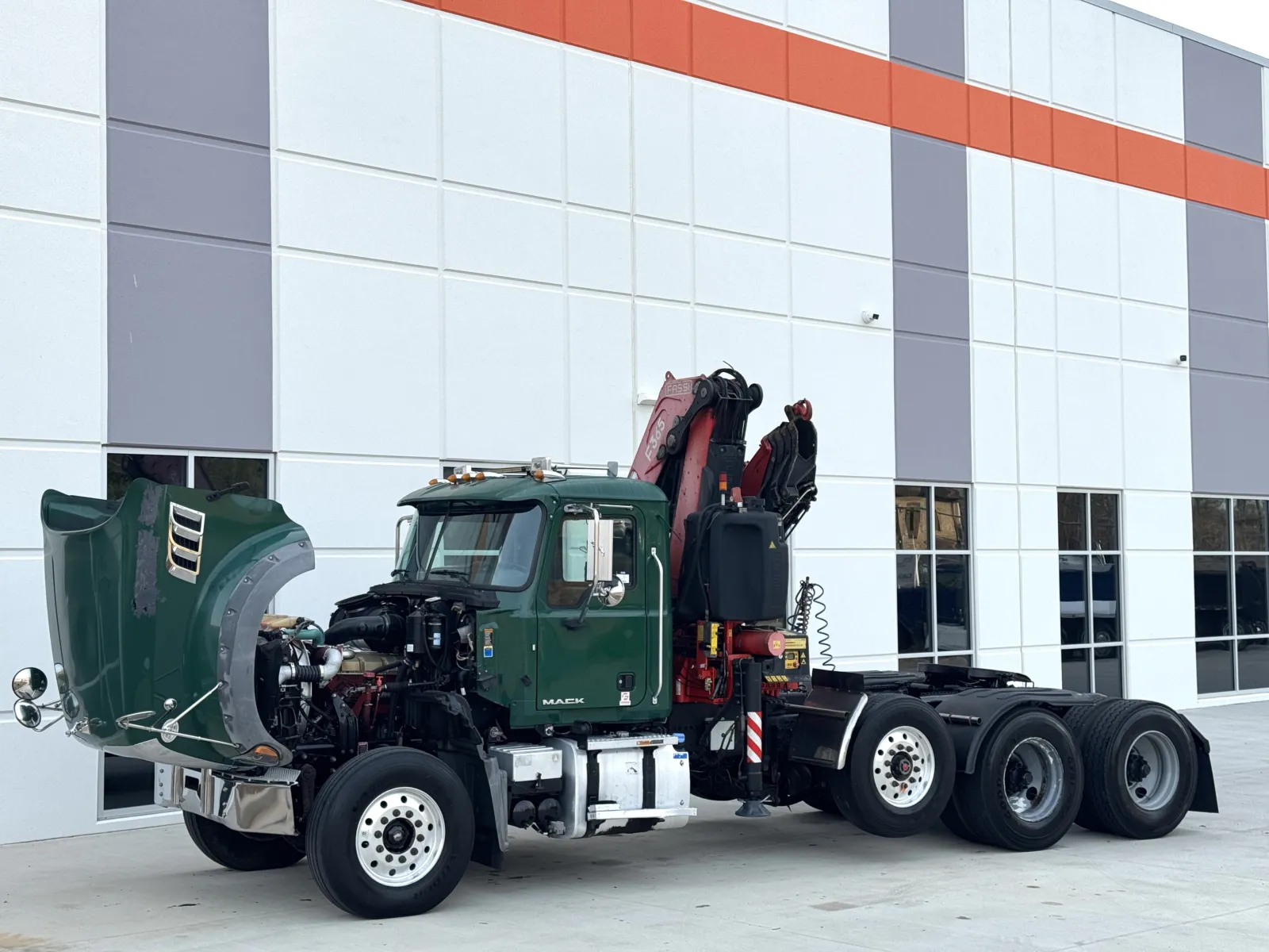 2017 Mack - image 10