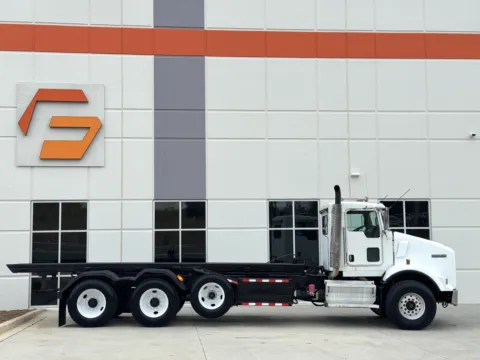 Another view of 2008 KENWORTH T800 for sale in Greer, SC at Forge Truck Centers - South Carolina