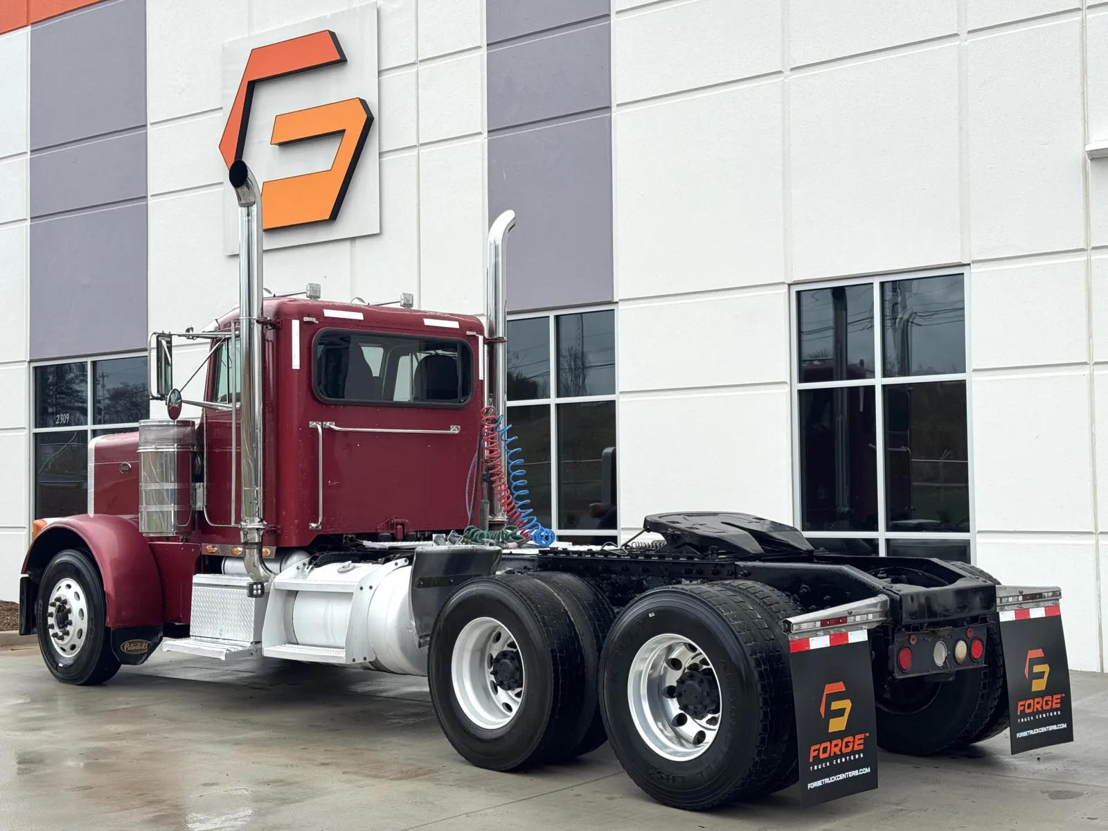 2003 Peterbilt - image 6