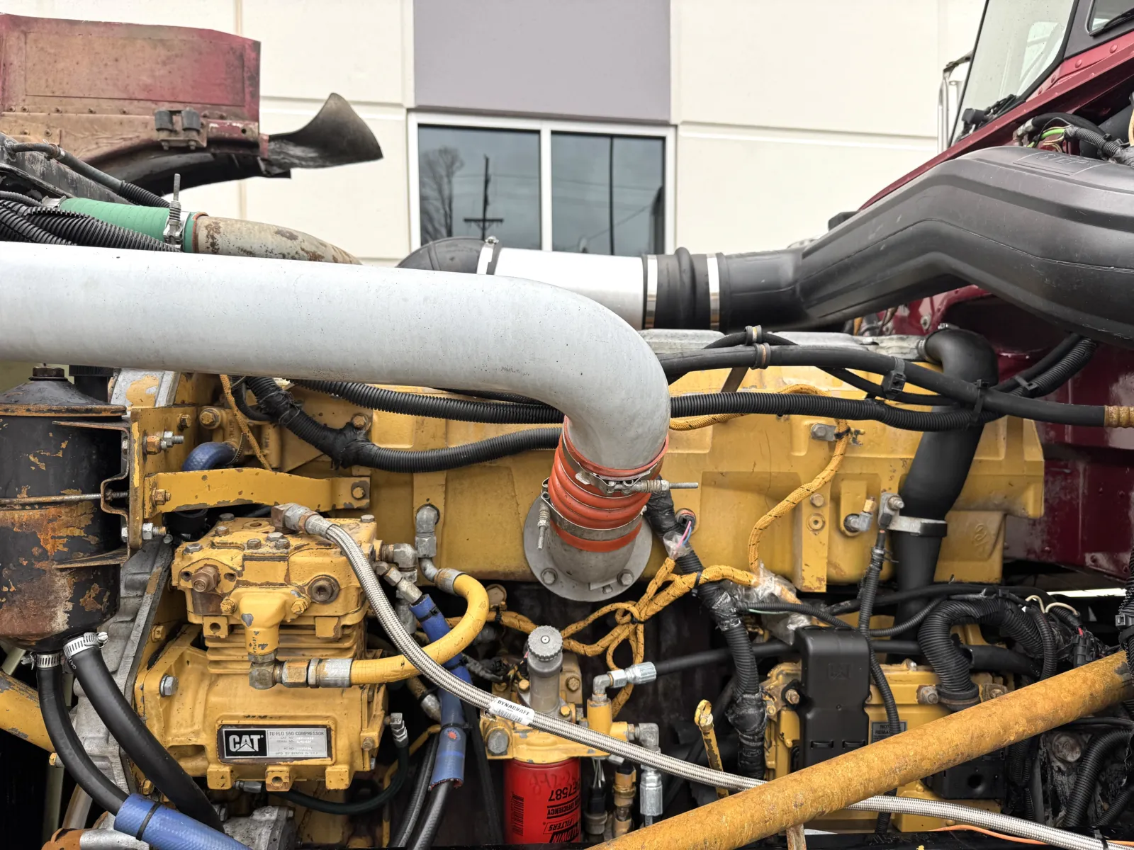 2003 Peterbilt - image 12