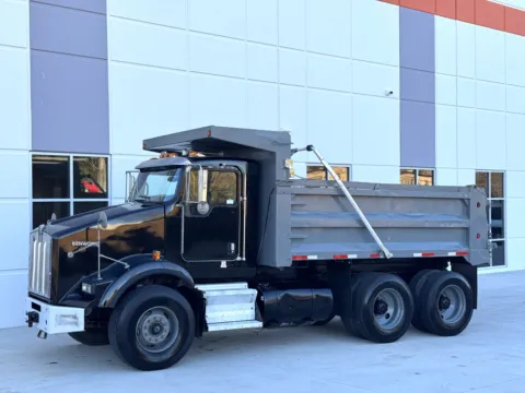 Another view of 2008 KENWORTH T800 for sale in Greer, SC at Forge Truck Centers - South Carolina