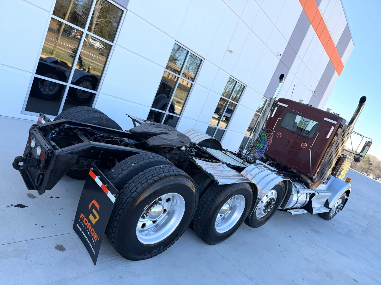 2011 Kenworth W900 - image 11