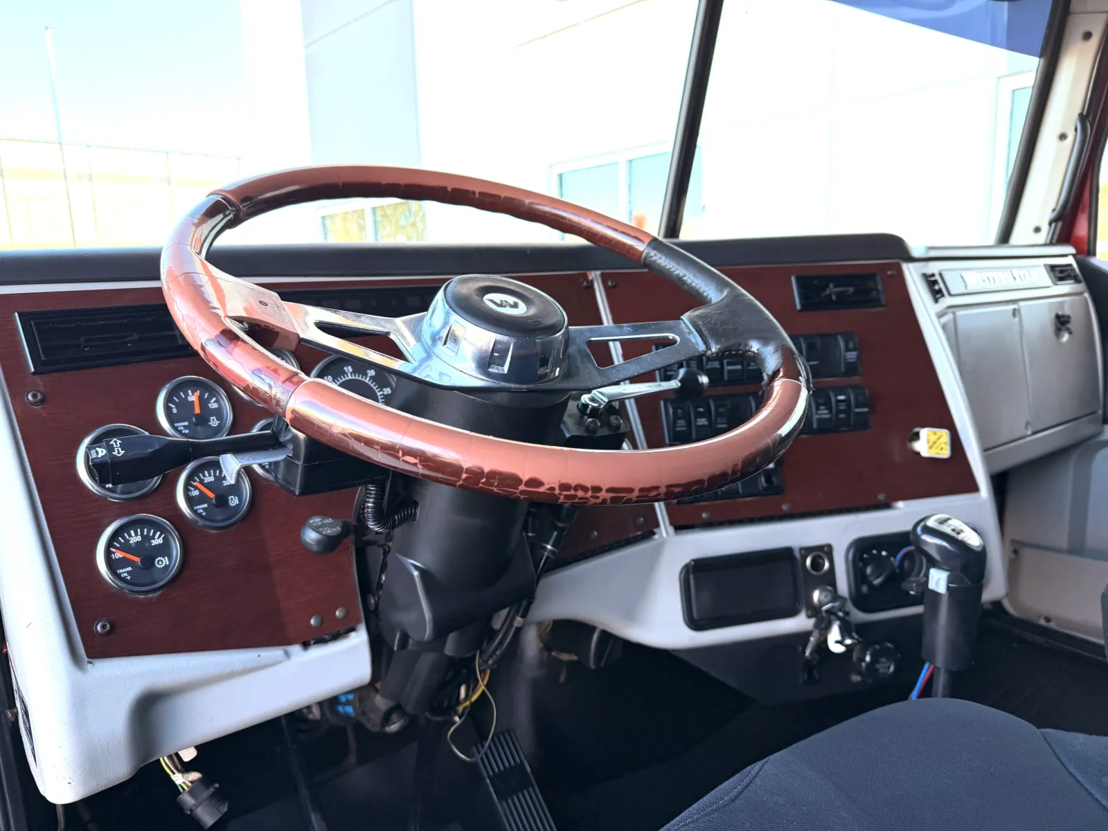 2013 Western Star 4900 - image 16