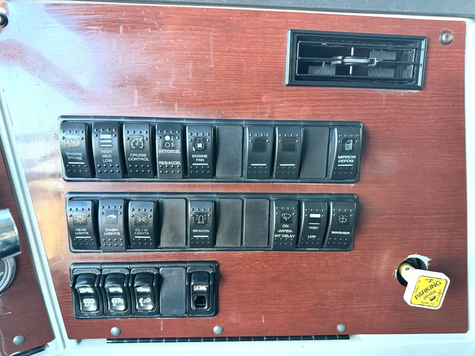 2013 Western Star 4900 - image 18