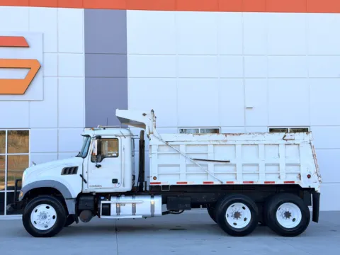 More photos of 2011 MACK GU713 at Forge Truck Centers - South Carolina, SC