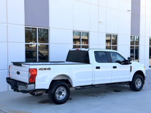 More photos of 2022 FORD F250 at Forge Truck Centers - South Carolina, SC