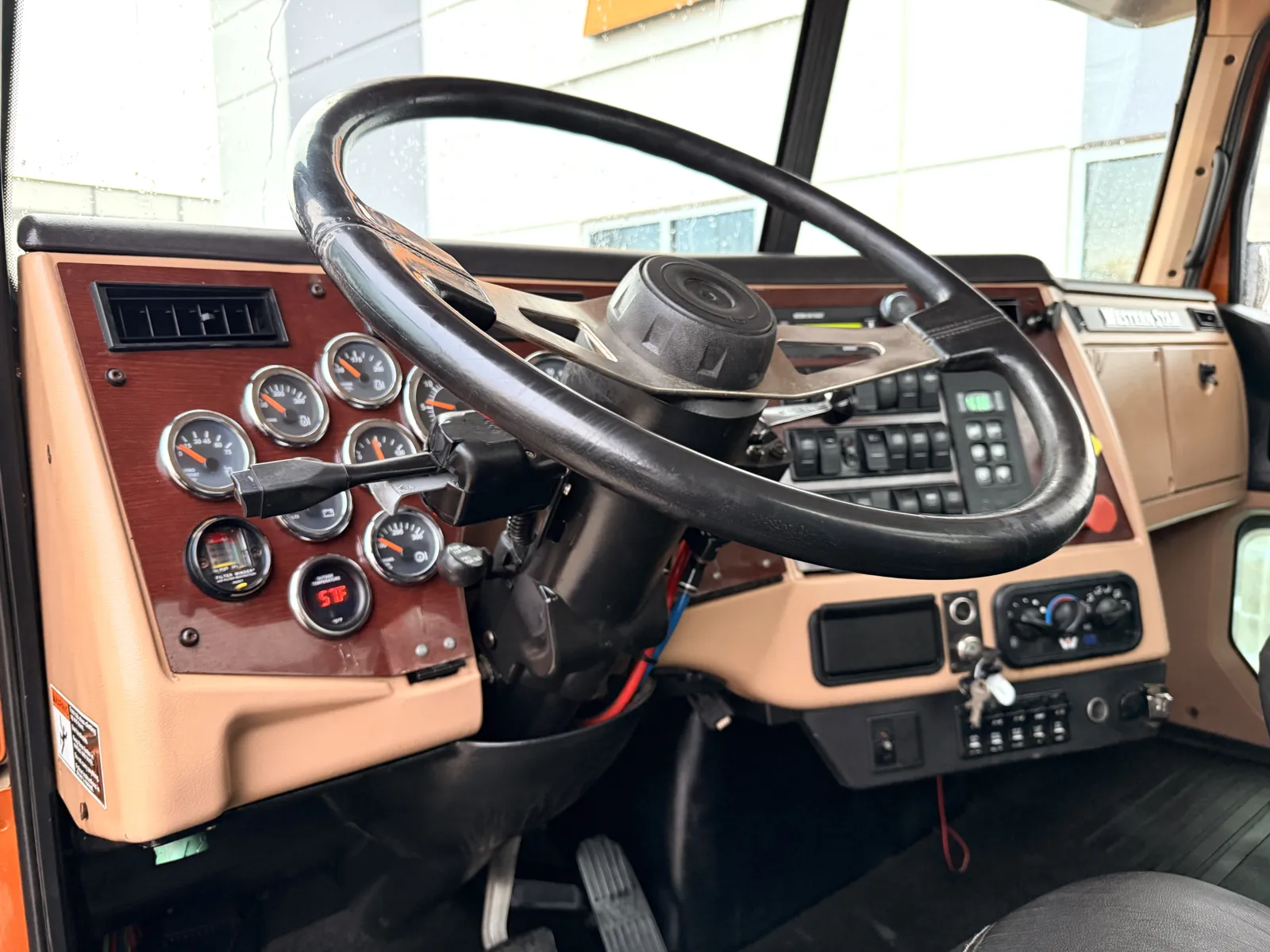 2017 Western Star 4900 - image 15
