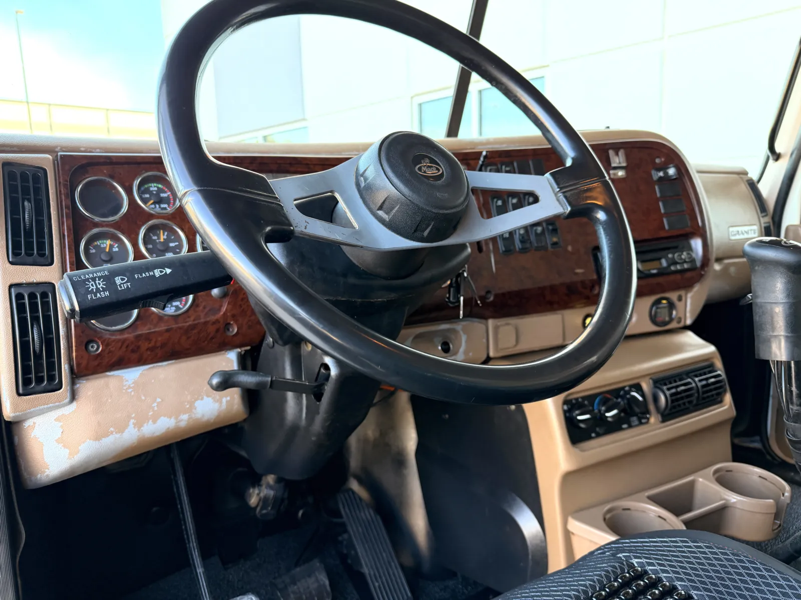 2007 Mack - image 16