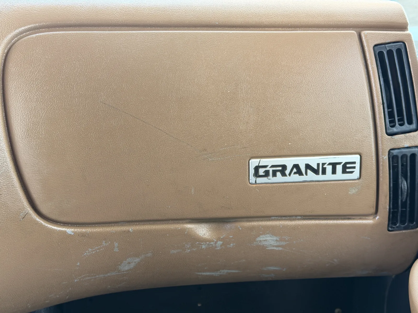 2007 Mack - image 19