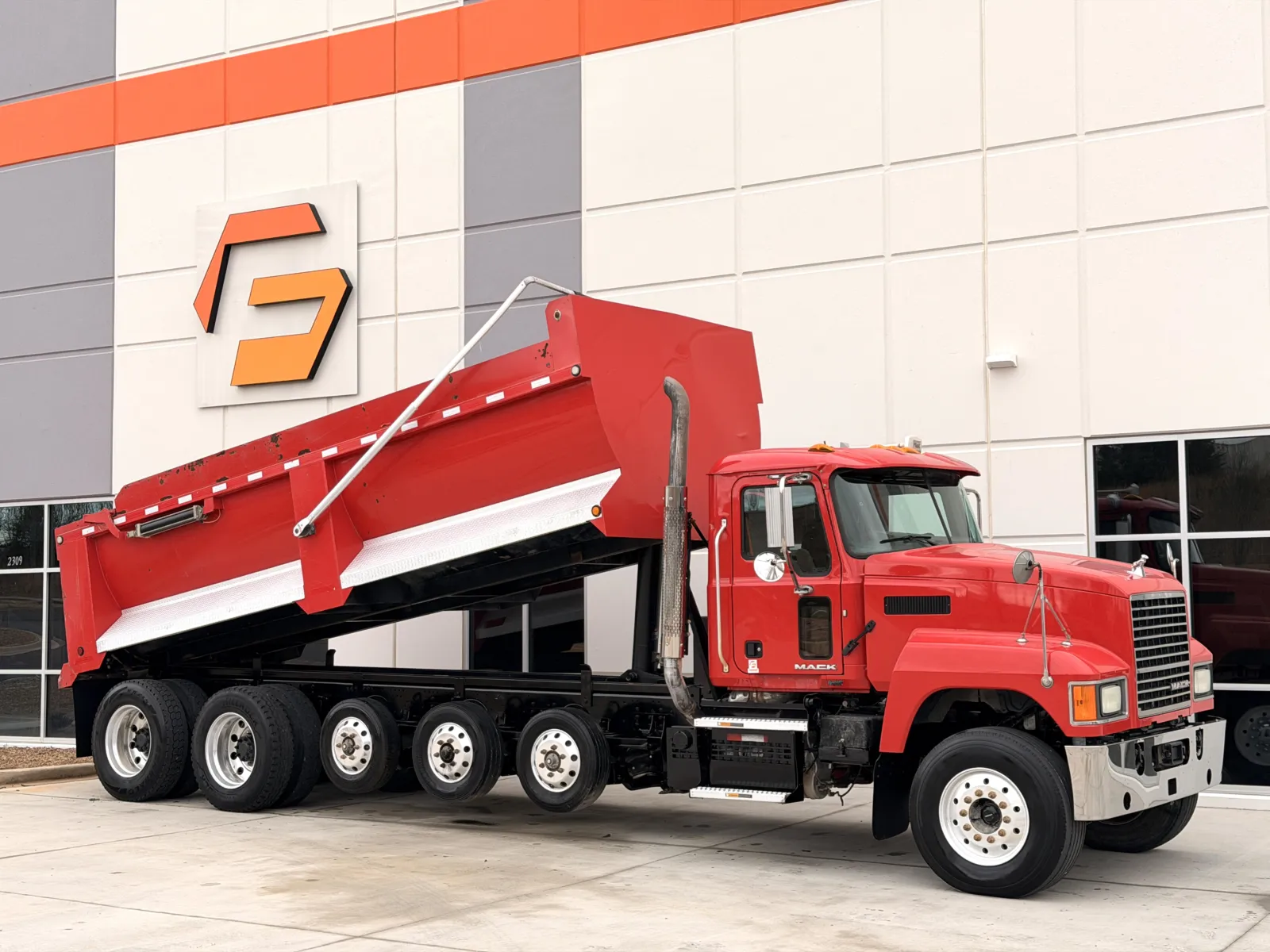 2018 MACK CHU613 for sale in Greer, SC