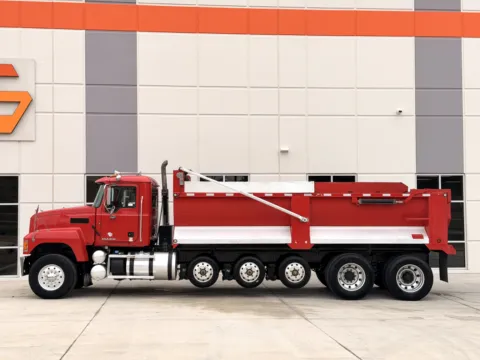 More photos of 2018 MACK CHU613 at Forge Truck Centers - South Carolina, SC