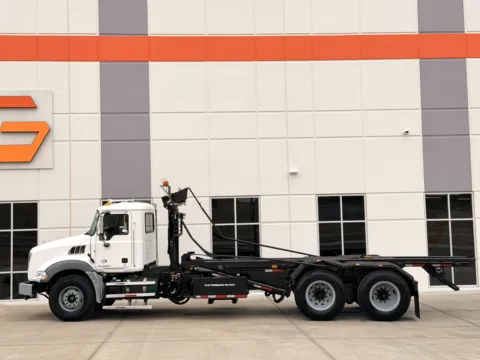 More photos of 2016 MACK GU813 at Forge Truck Centers - South Carolina, SC