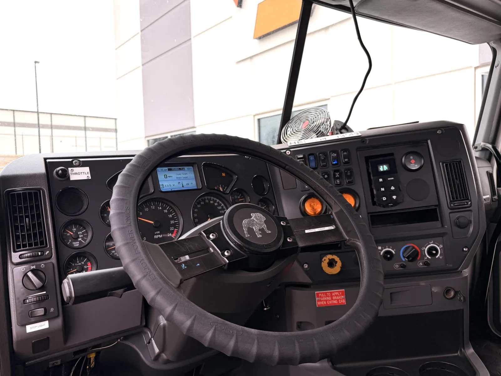 2016 Mack - image 15