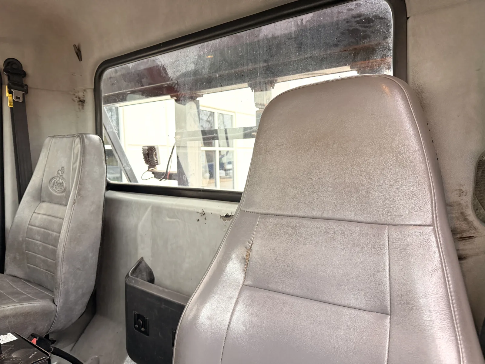 2013 Mack - image 18