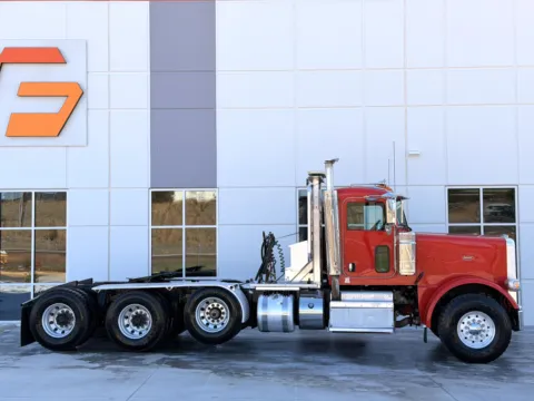 Another view of 2015 PETERBILT 389 for sale in Greer, SC at Forge Truck Centers - South Carolina