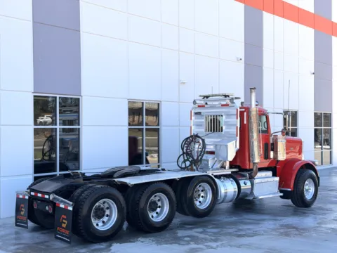 More photos of 2015 PETERBILT 389 at Forge Truck Centers - South Carolina, SC