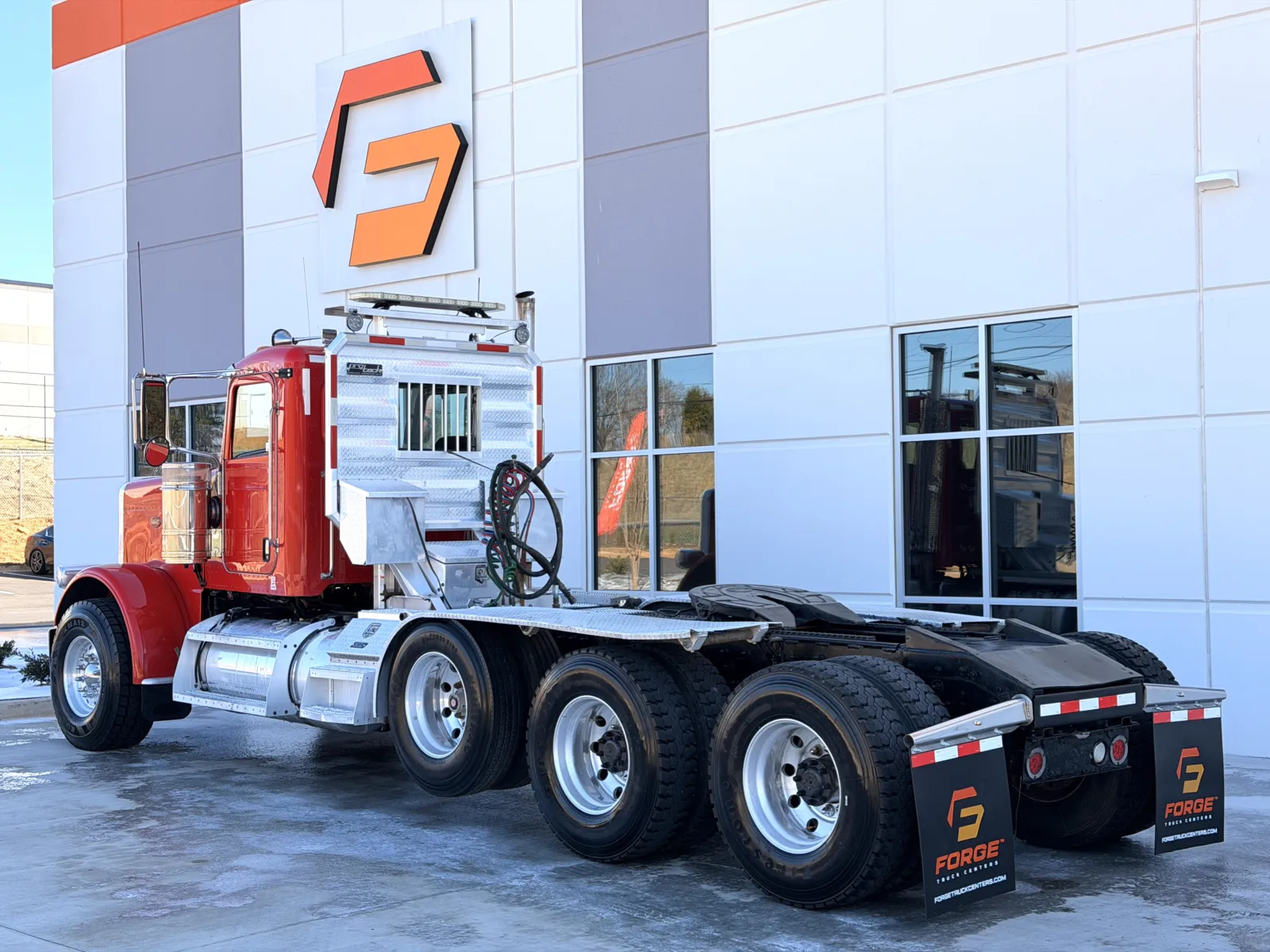 2015 Peterbilt 389 - image 6