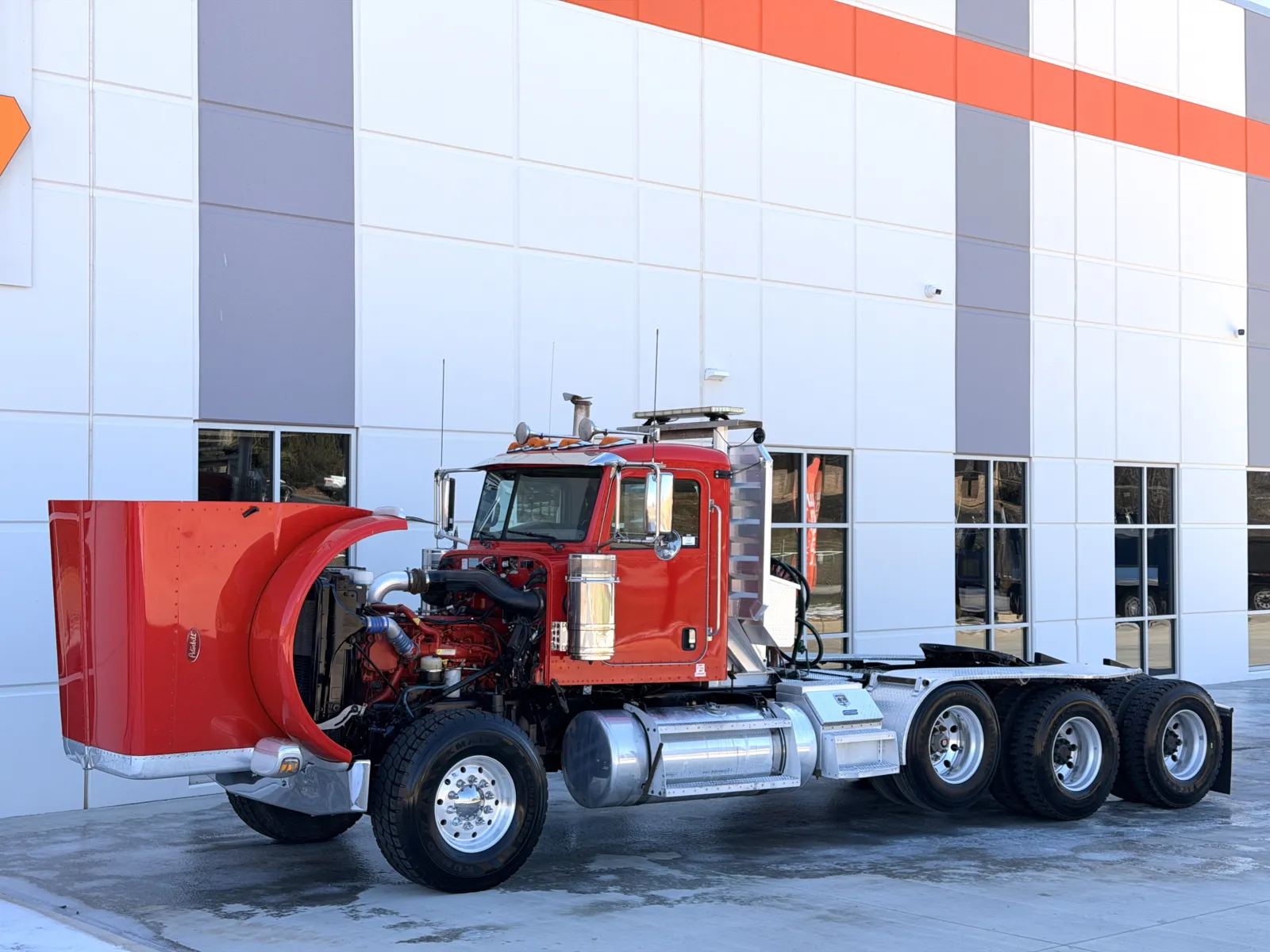2015 Peterbilt 389 - image 10