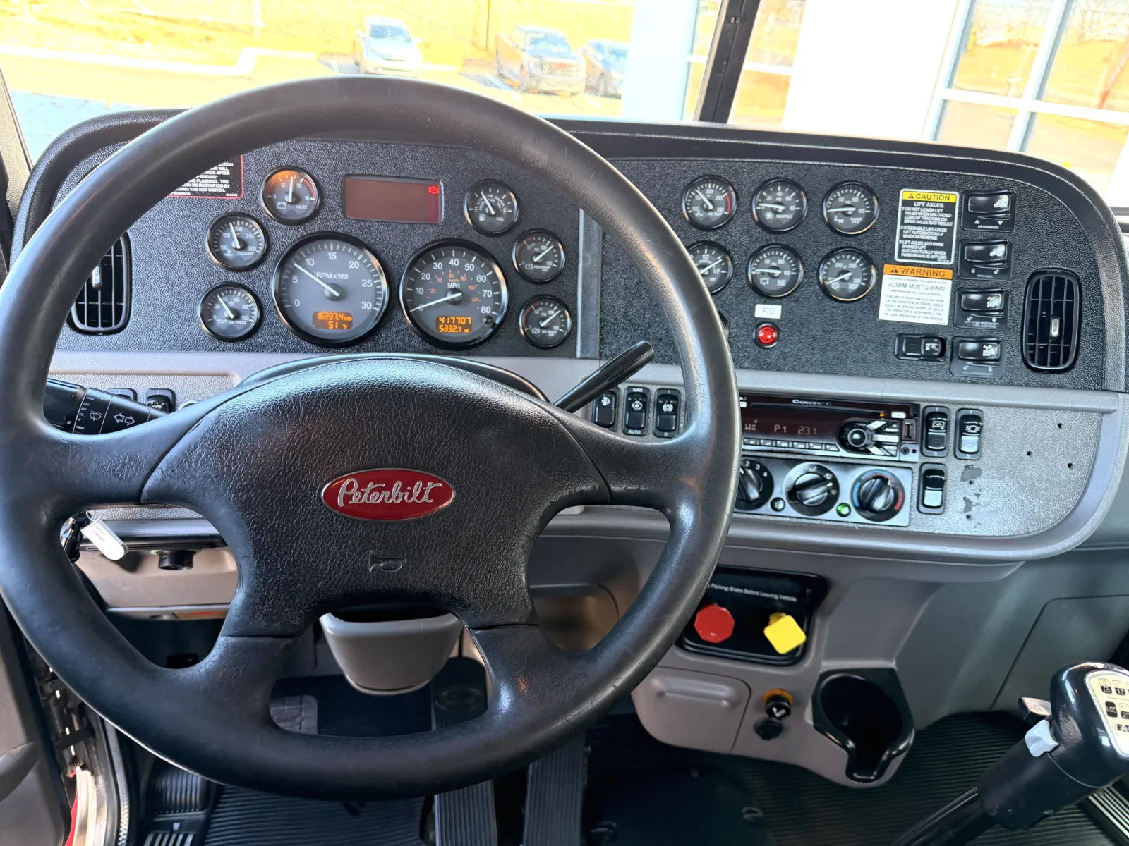 2015 Peterbilt 389 - image 16