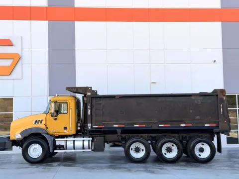 More photos of 2009 MACK GU814 at Forge Truck Centers - South Carolina, SC