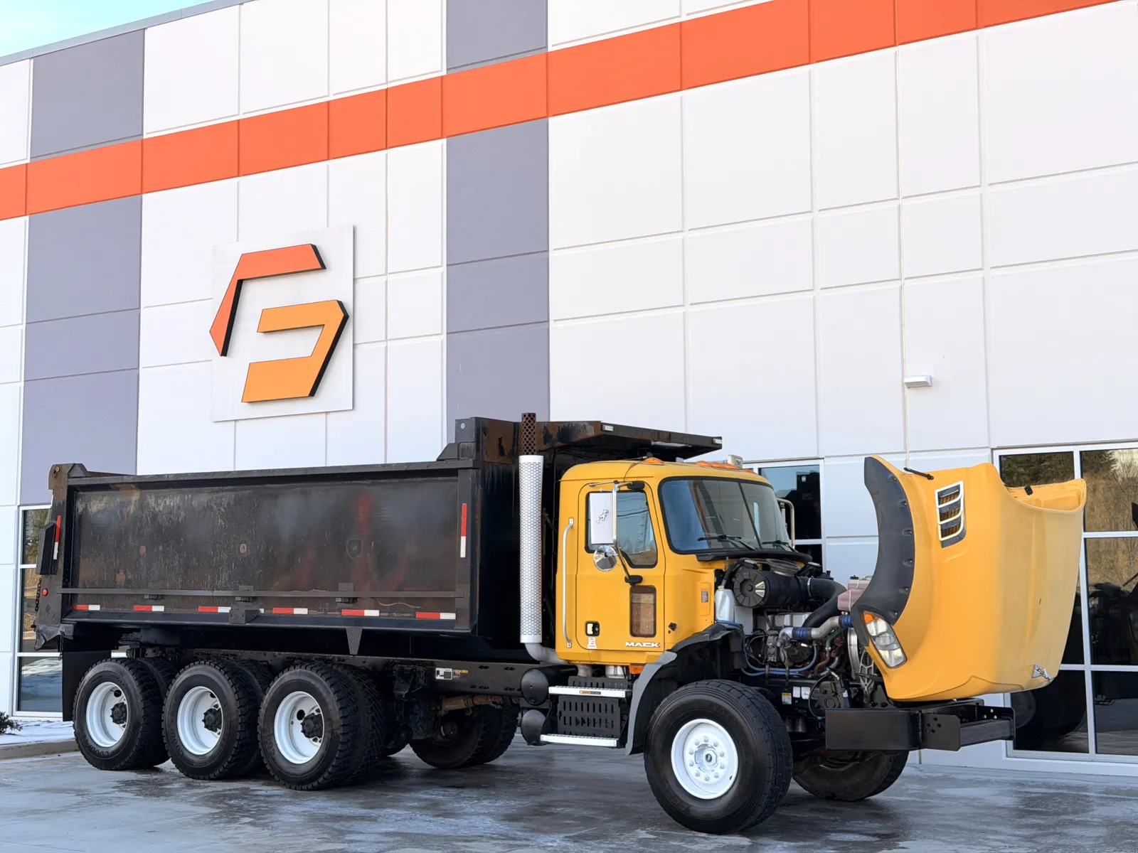 2009 Mack - image 10