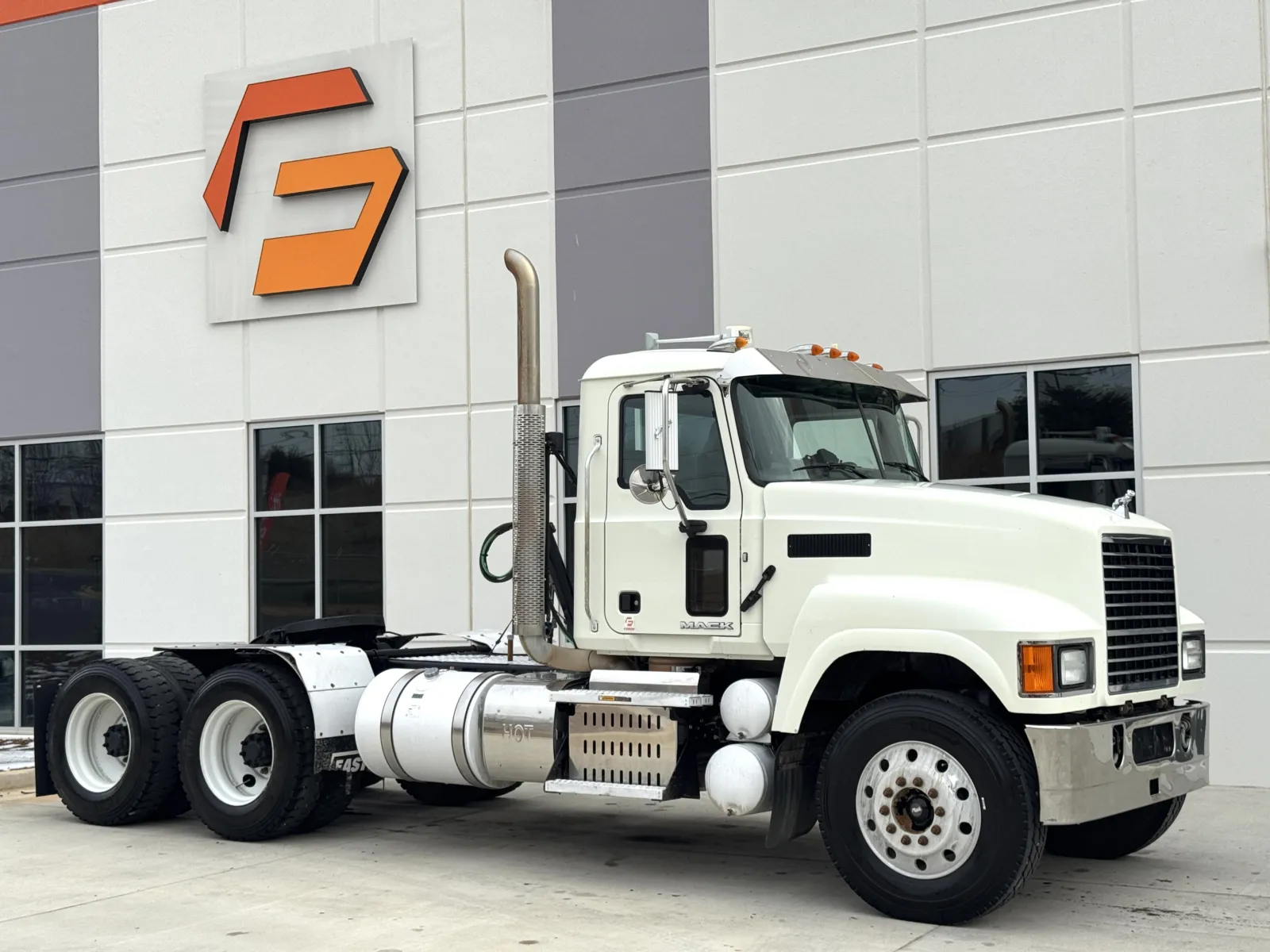 2016 Mack - image 1