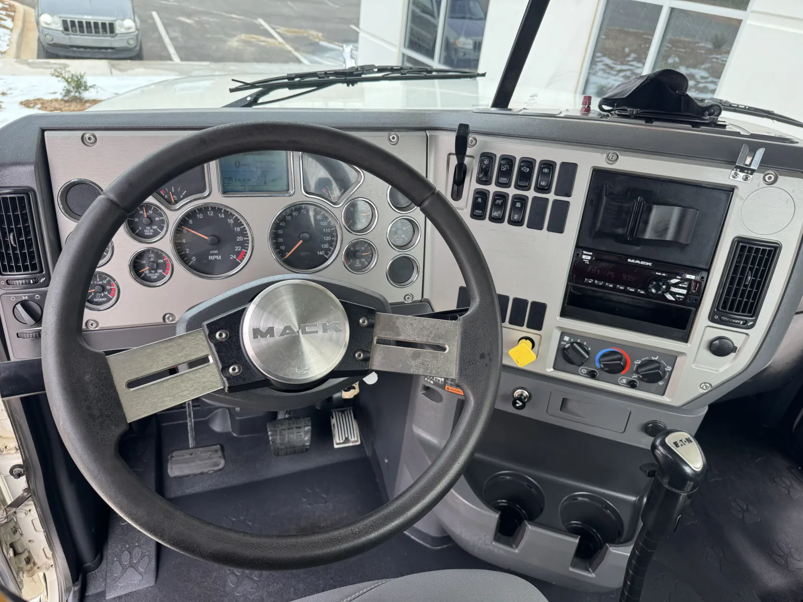 2016 Mack - image 15