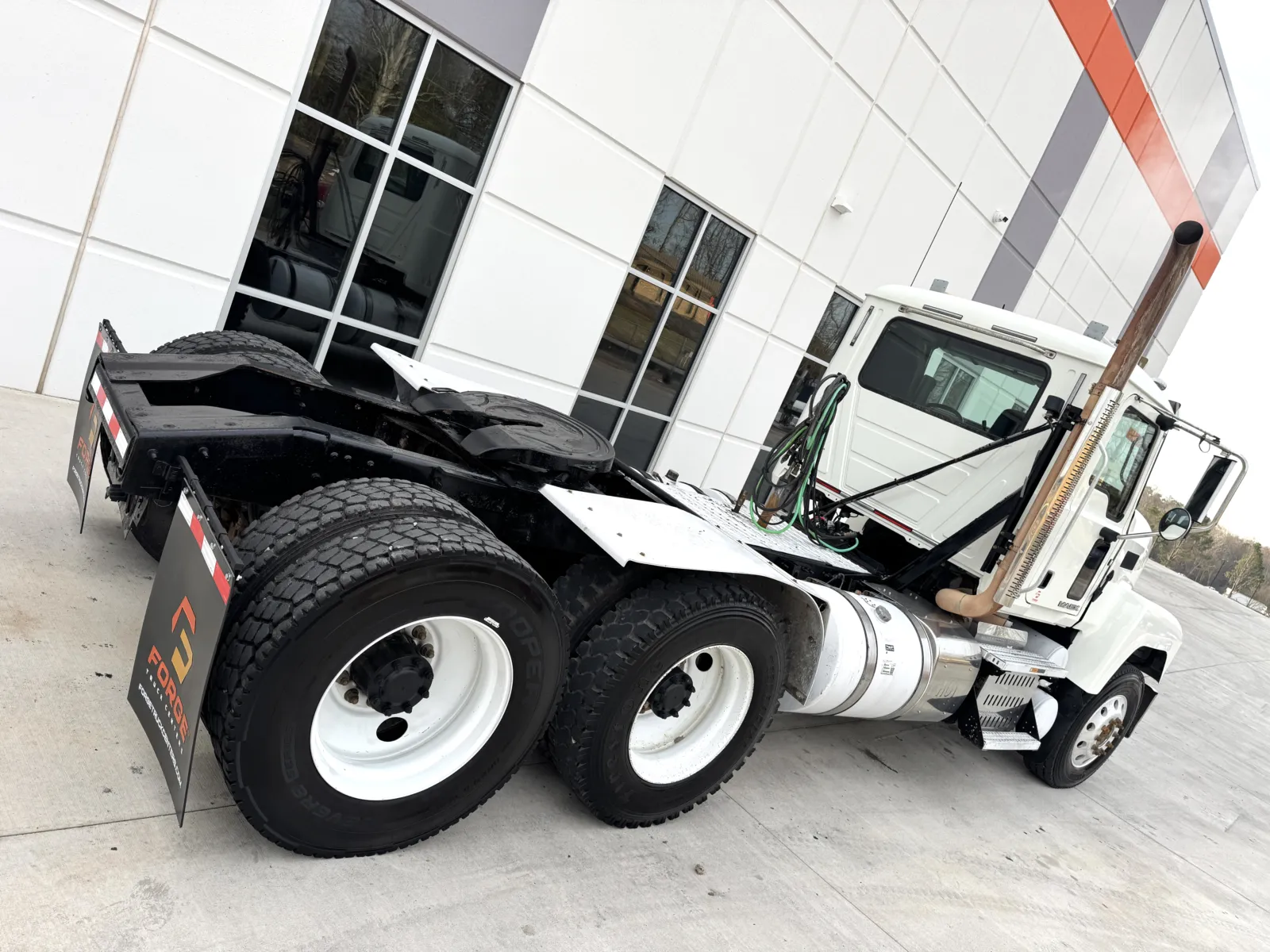 2016 Mack - image 11