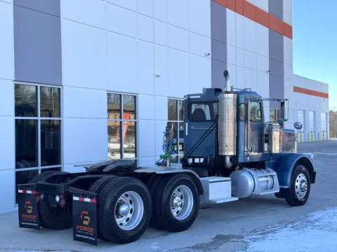 More photos of 2009 PETERBILT 388 at Forge Truck Centers - South Carolina, SC