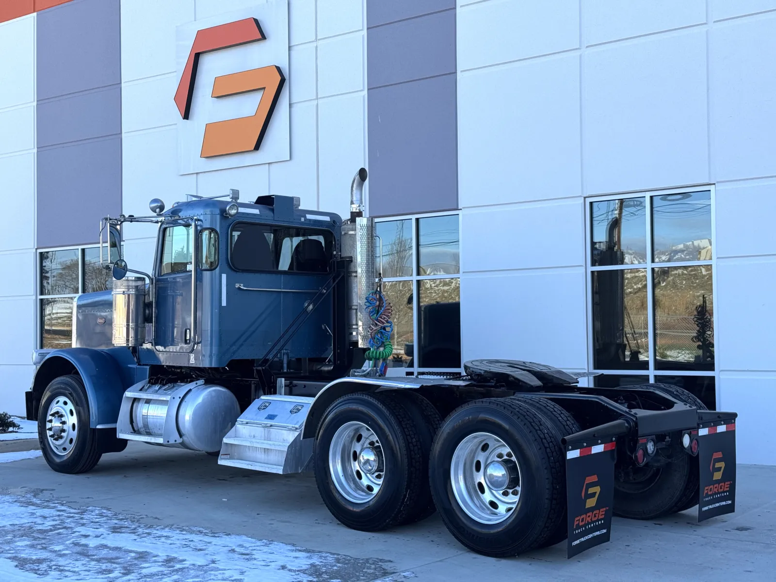 2009 Peterbilt - image 6