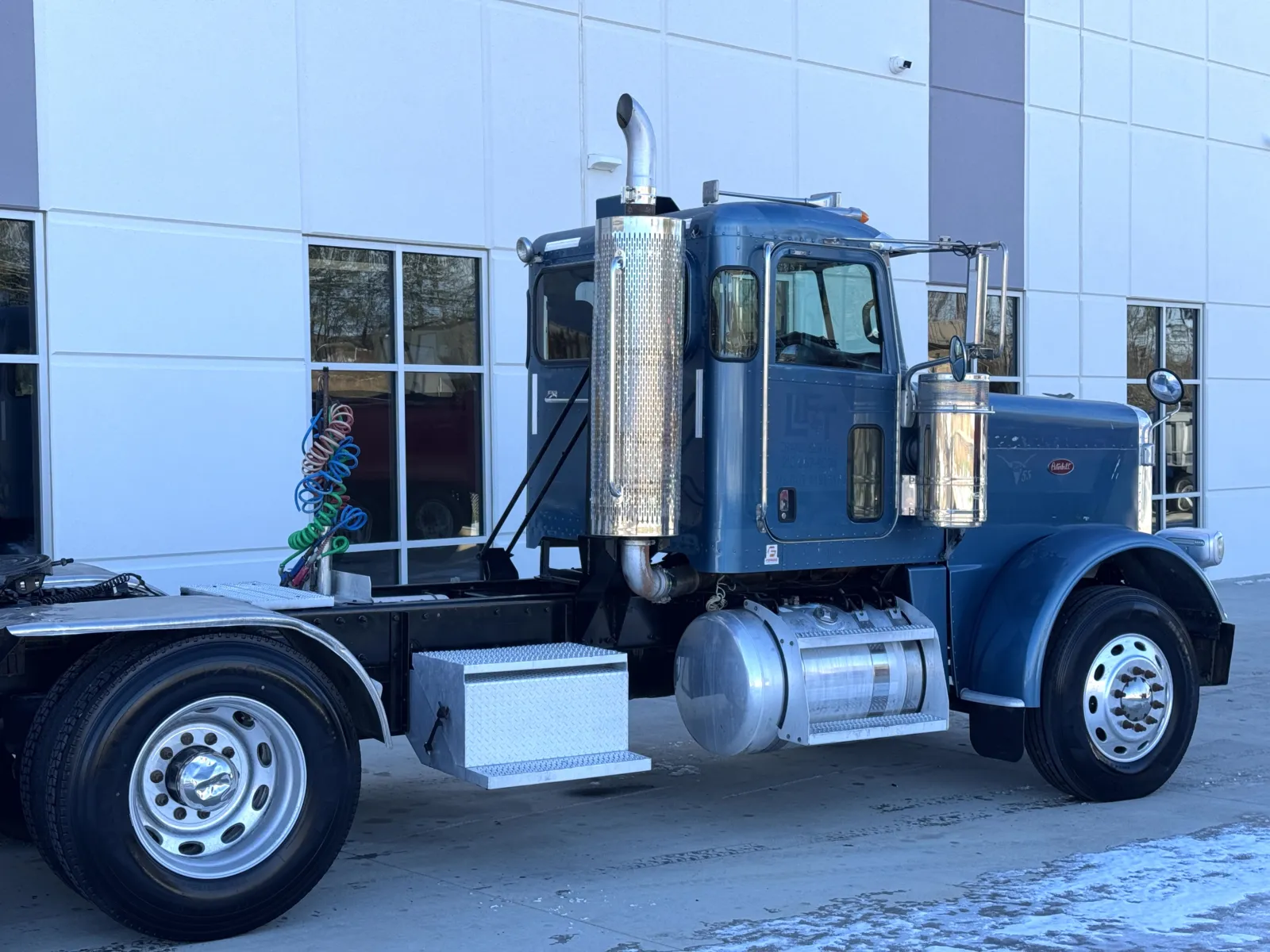 2009 Peterbilt - image 7