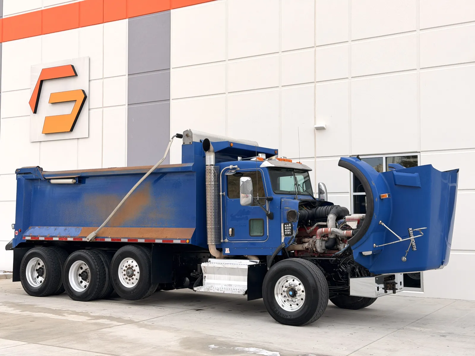 2011 Kenworth T800 - image 10