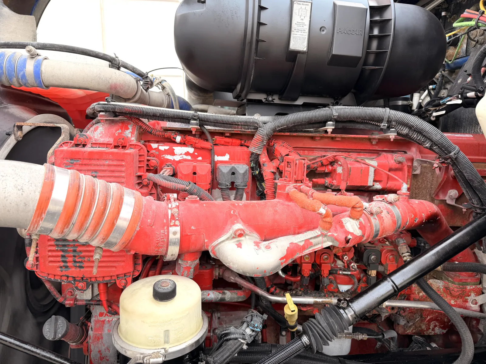 2011 Kenworth T800 - image 13