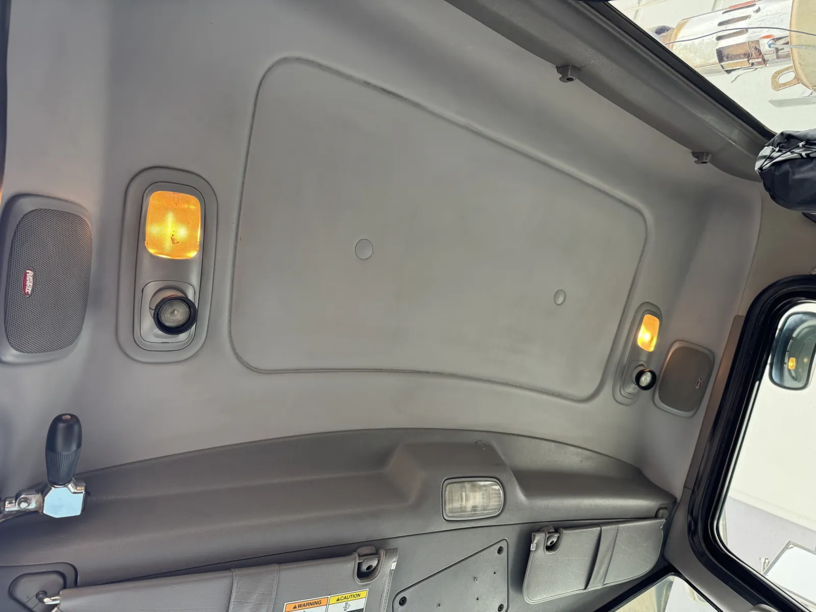 2009 Peterbilt - image 21