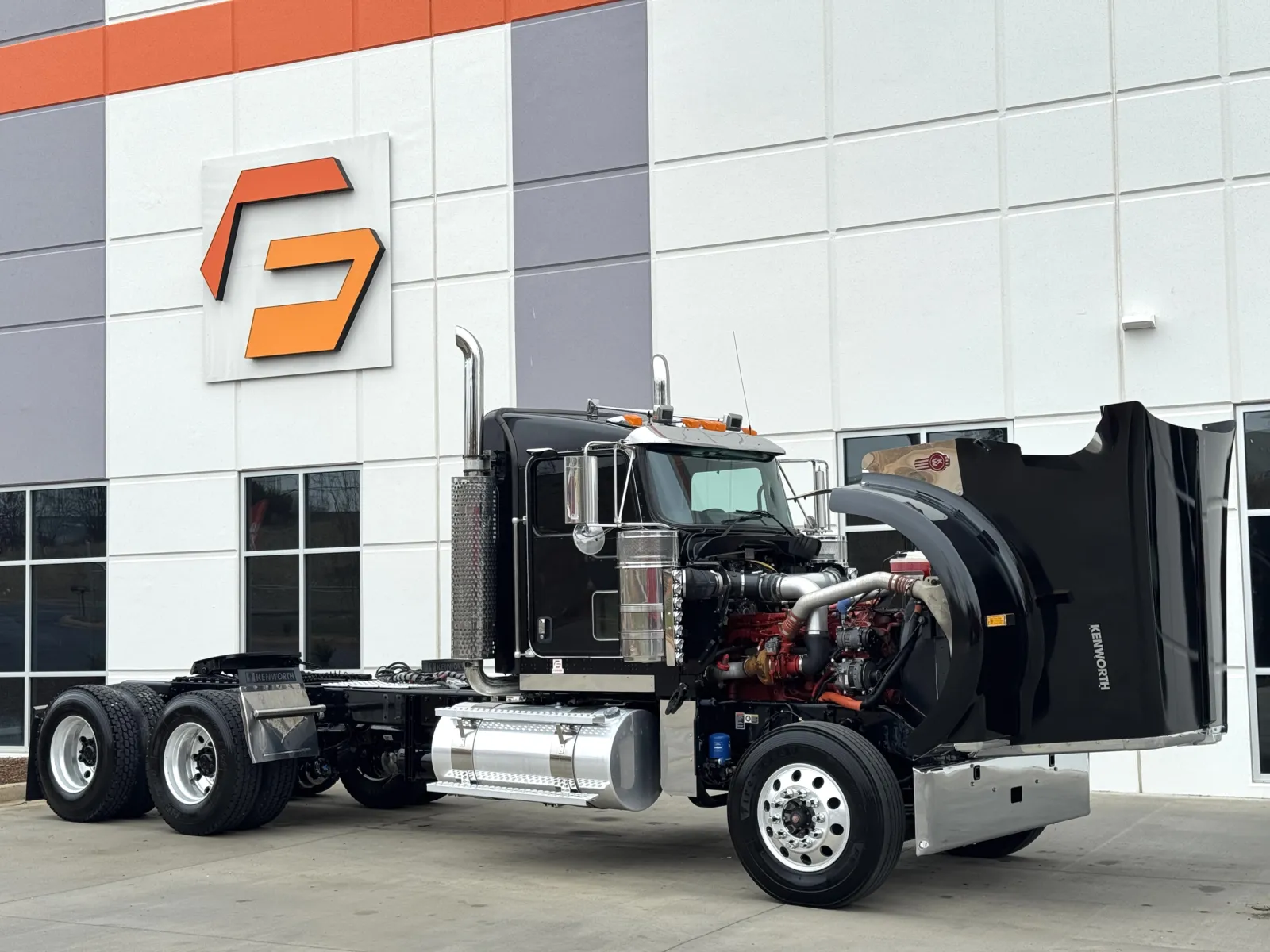 2023 Kenworth W900 - image 9