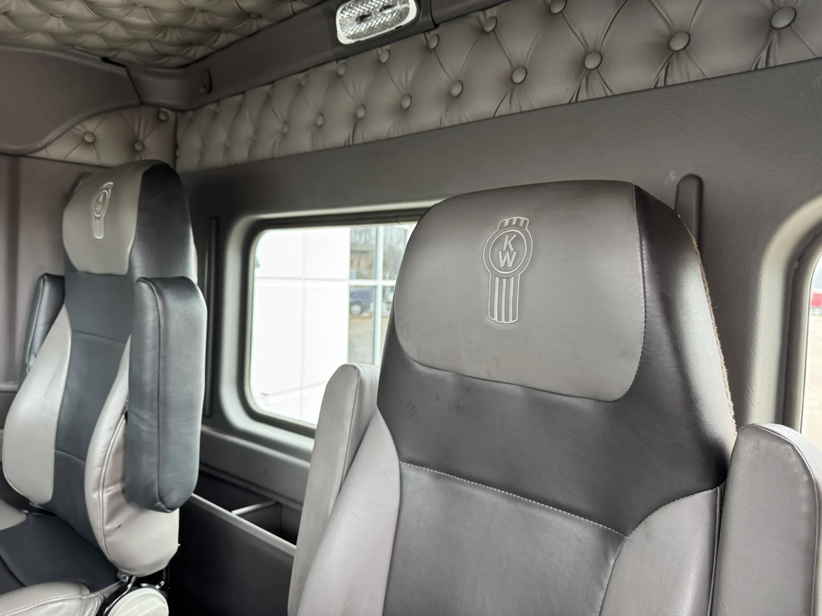 2023 Kenworth W900 - image 20