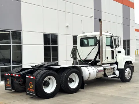 More photos of 2016 MACK CHU613 at Forge Truck Centers - South Carolina, SC