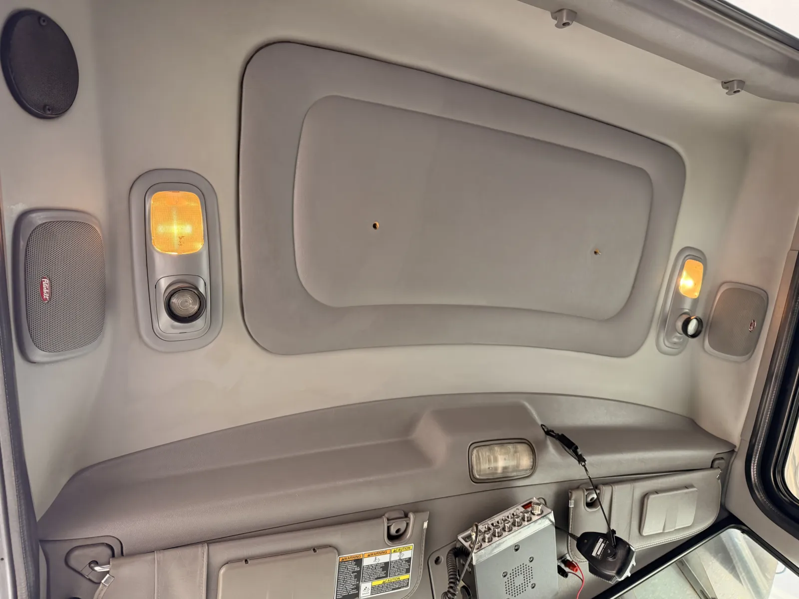 2012 Peterbilt 389 - image 21